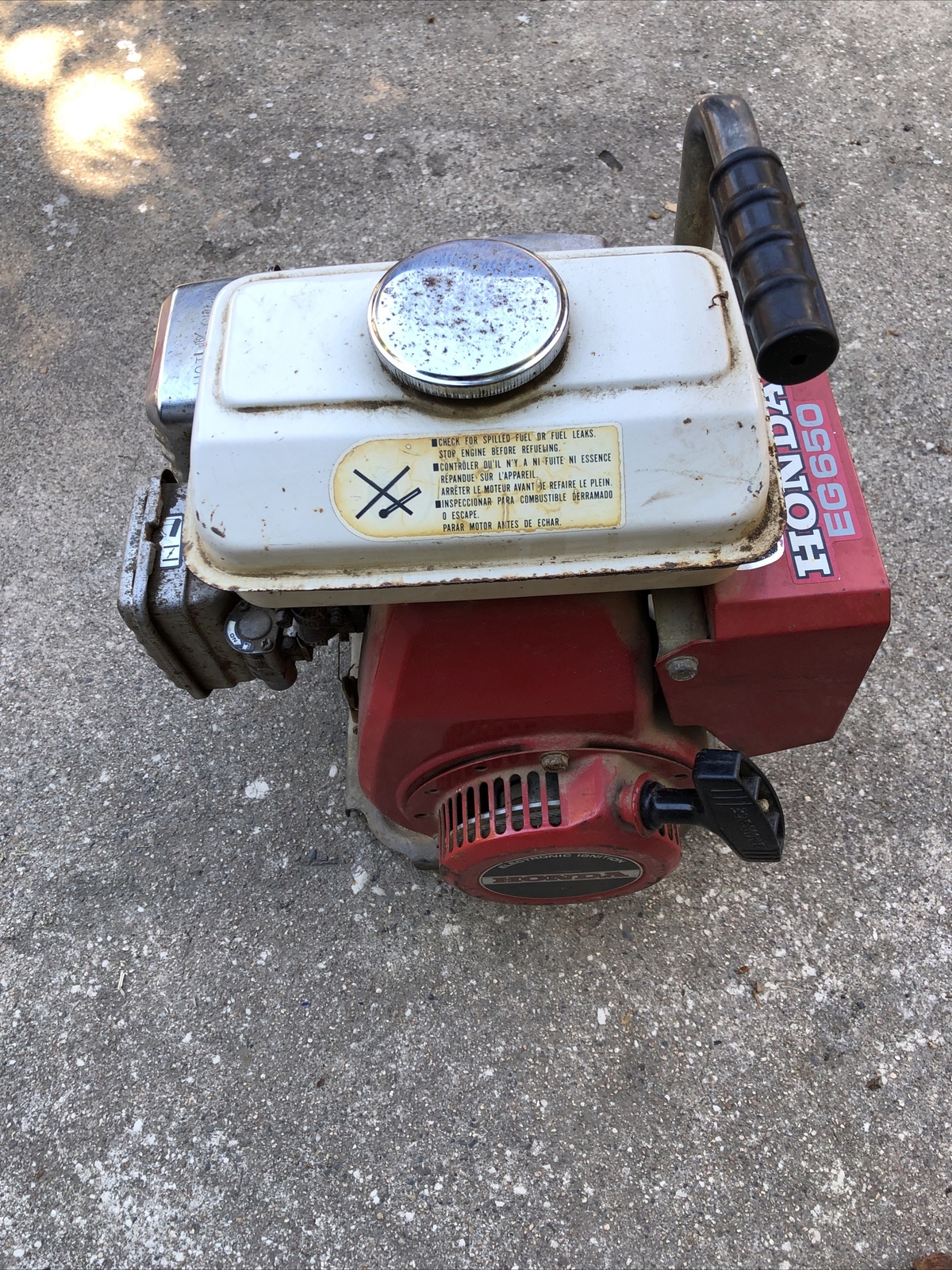 Honda Generator EG650 Gas Powered Portable Camping 650 Watt 120v 12v AC DC Japan
