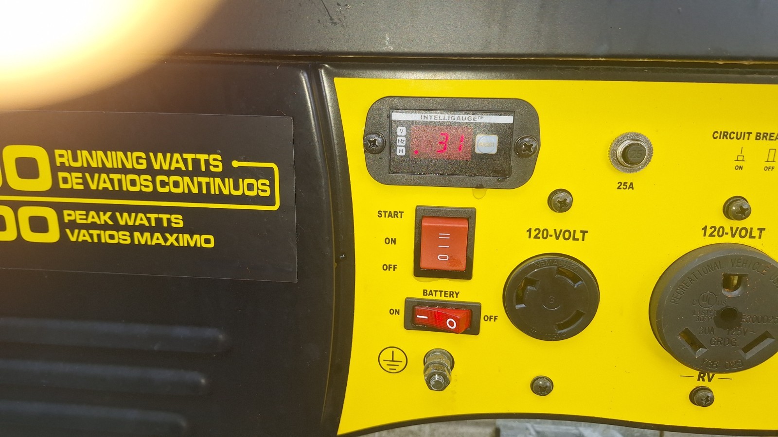 Champion 46539 3500W/4000W Gas Portable Generator Electric Start ONLY 31 HOURS