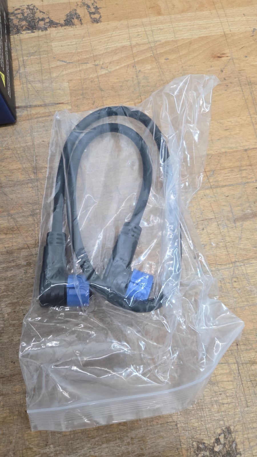 DieHard DH-20003-01, 1000W Portable Power Station Mobile Power Supply