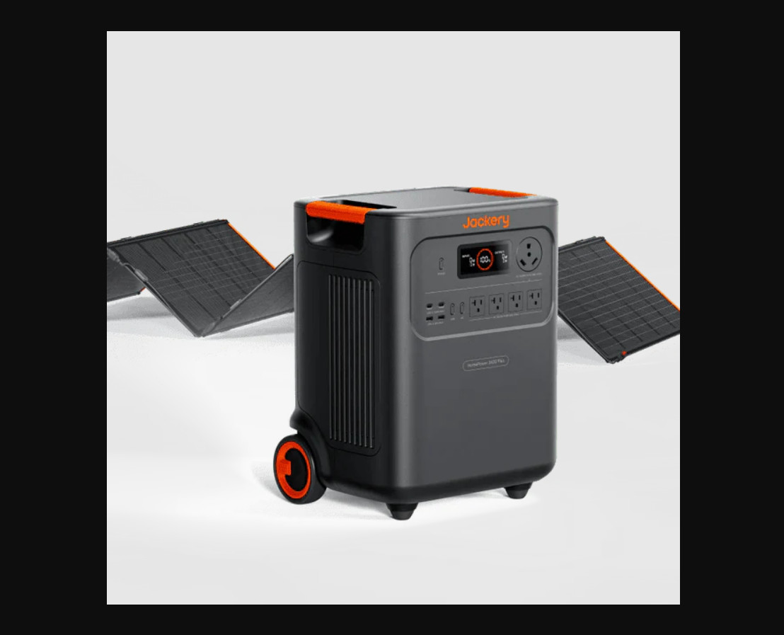 Jackery HomePower 3600 Plus Essential Home Backup w/SolarSaga 500 X