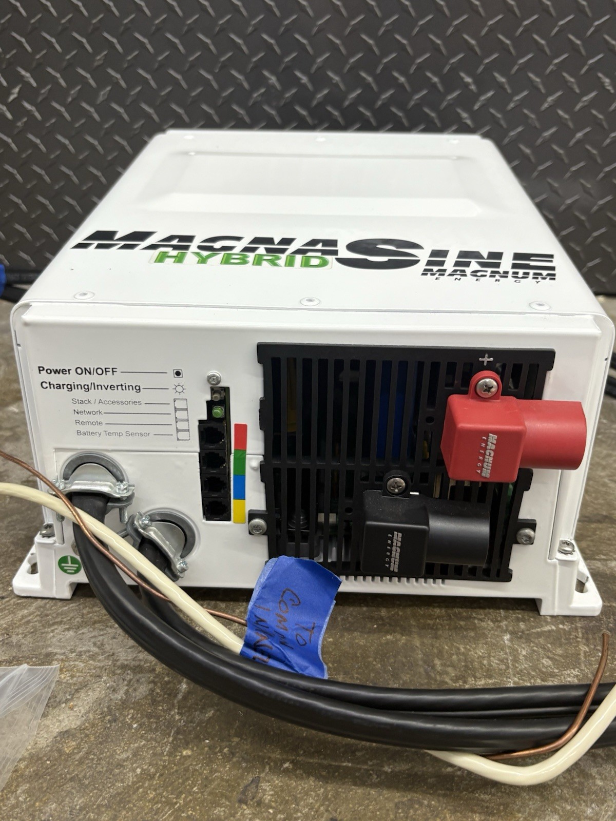 New Magnum Magnasine inverter MSH4024M 24V 4000w w ME-RC 50 Remote Hybrid
