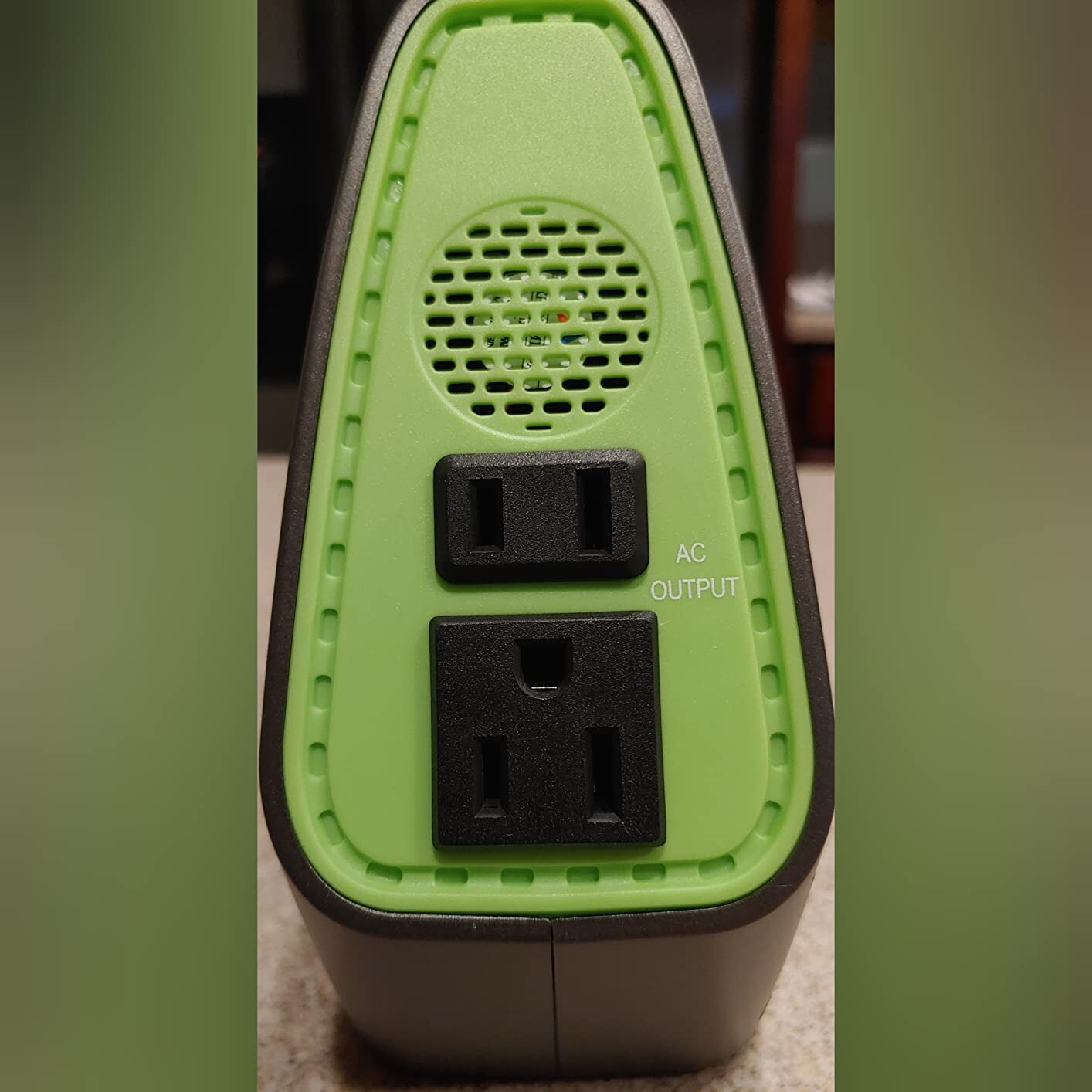Green Portable Power Station 97Wh Portable Generator 26400mAh Power Bank Open