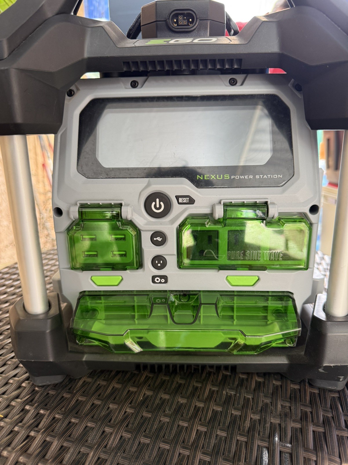 EGO Power Nexus Power Station PST3040 Portable Generator 3000W W/4 Batteries