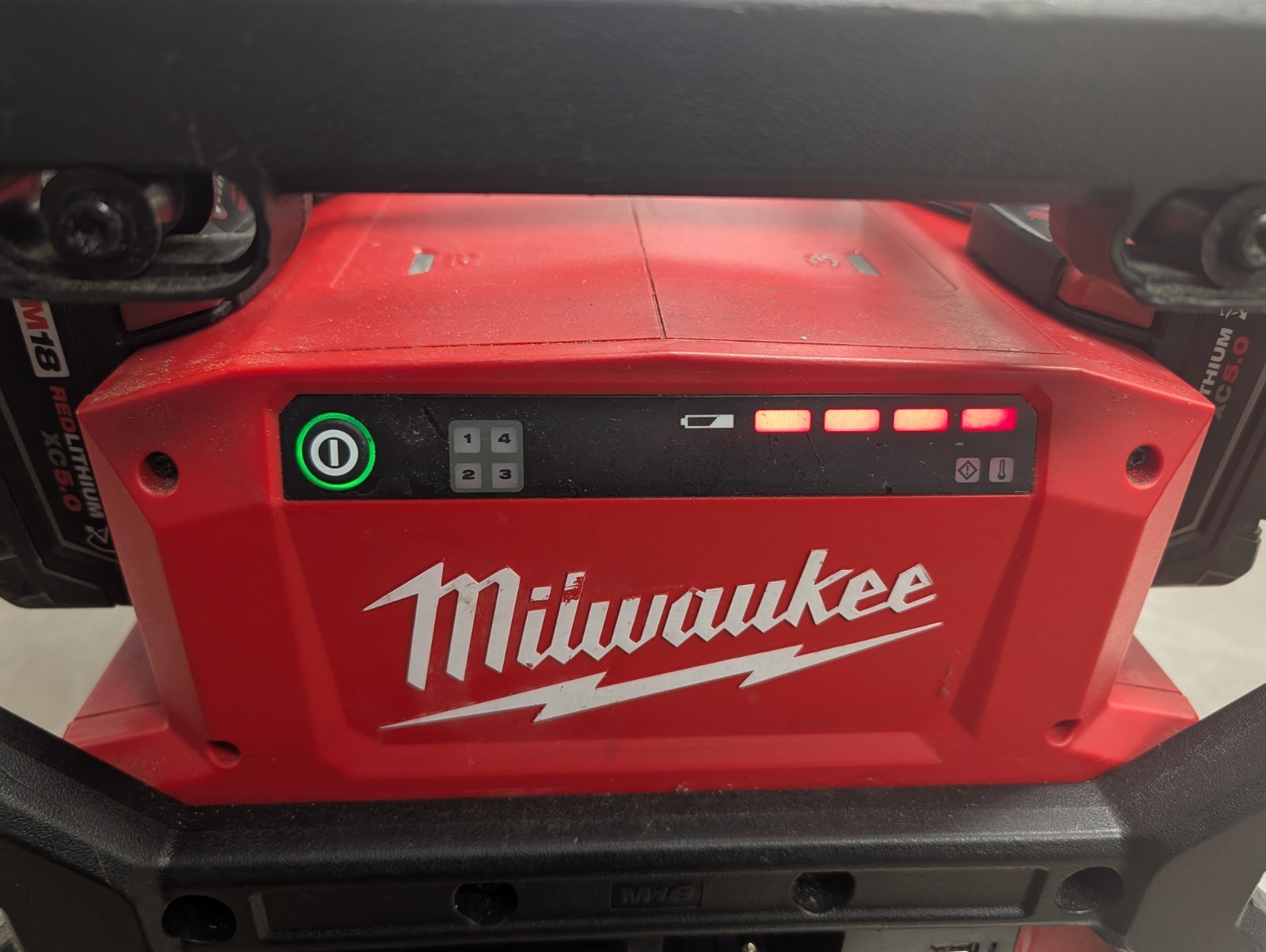 Milwaukee 2845-20 M18 Carry On 3600W/1800W Power Supply (Batteries Included)
