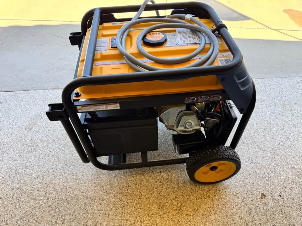 FIRMAN 7500Watts Tri Fuel Generator **MINT** **EXCELLENT CONDITION**