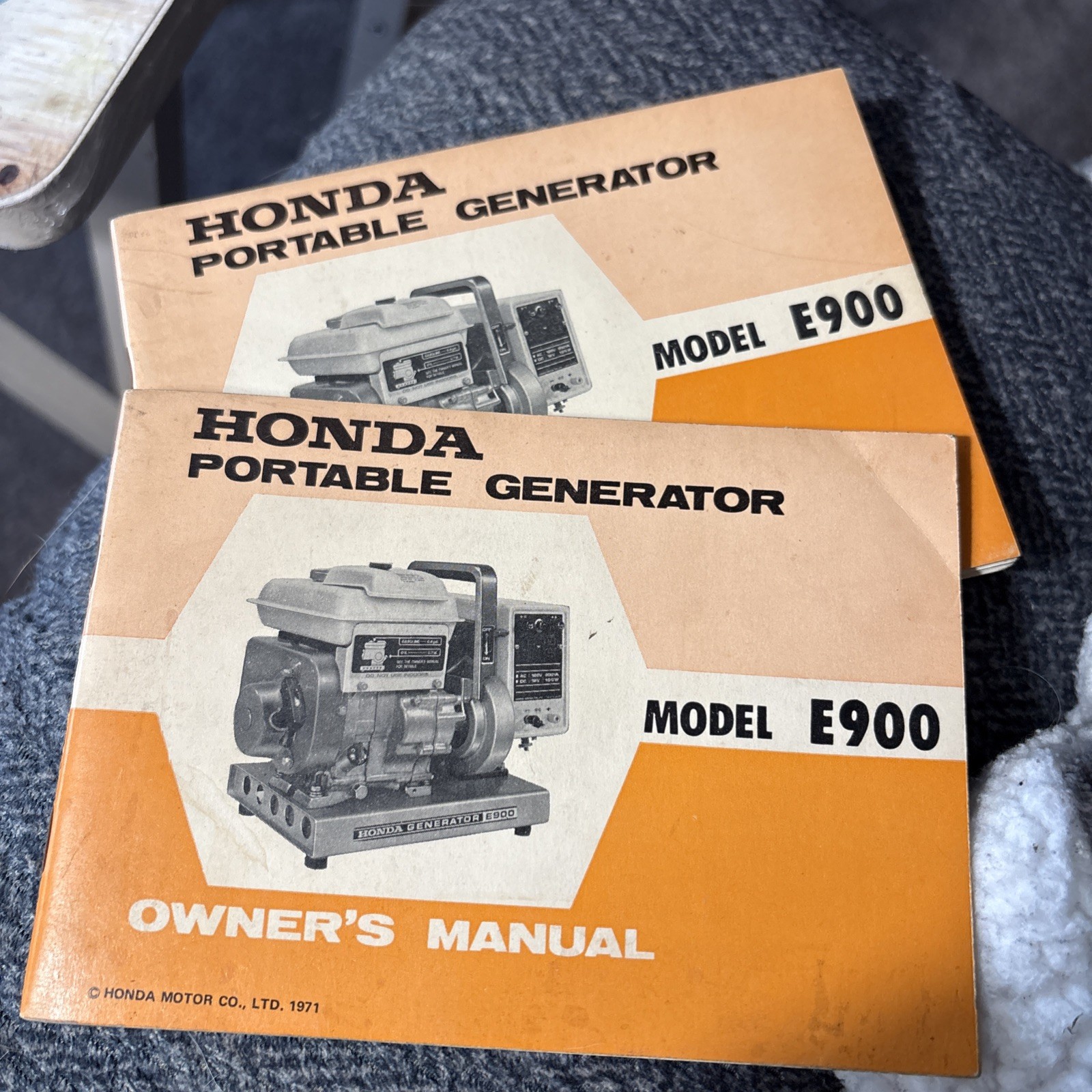 Lot 2 Honda Model E900 Portable Generator 1971 Owners Manual B4000 EM60