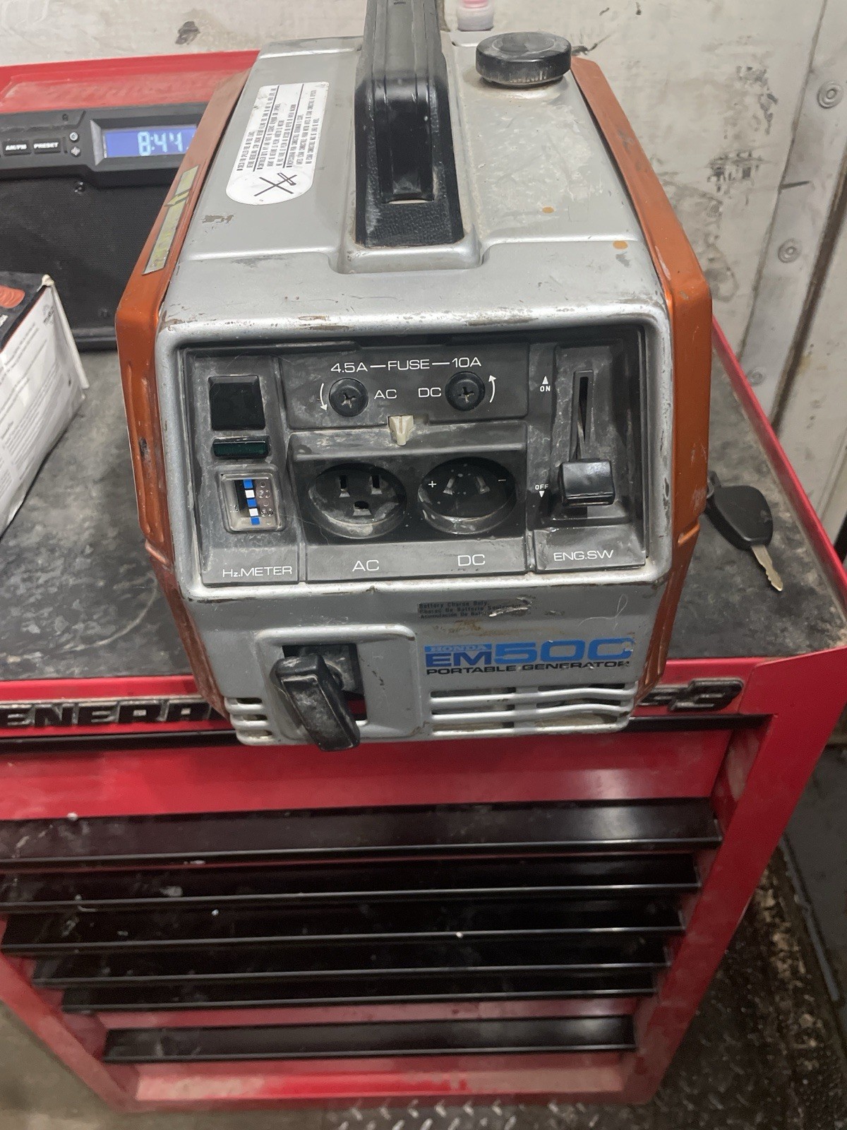 HONDA EM500 PORTABLE GAS GENERATOR CAMPING EVENTS DECENT CONDITION WORKING