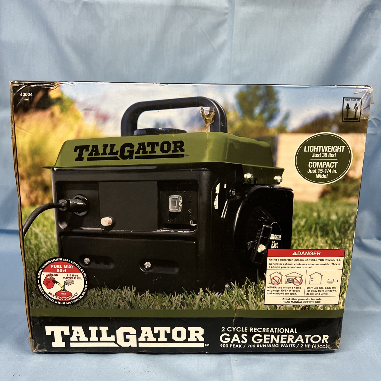 Tailgator 63024 Portable 2 Cycle Gas Engine Generator 1.1 gal Tank Green/Black