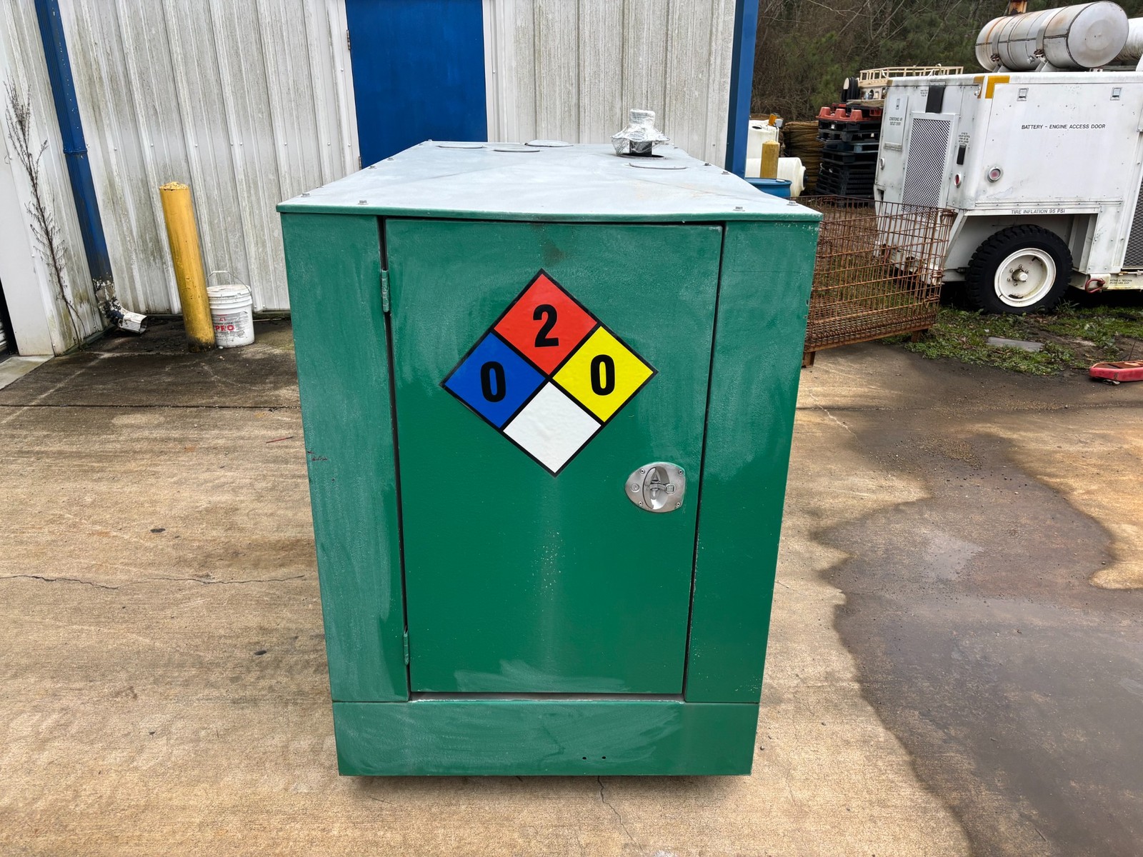 Cummins KW:35 Volts:120/240 AMPS:121.4 KVA:43.7 HRS:801 GGFD-563663