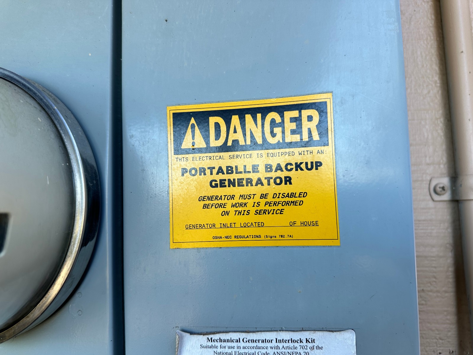 Ai SUA 10000EC Portable Generator 10,000 Starting Watts 8,500 Runnig Watts