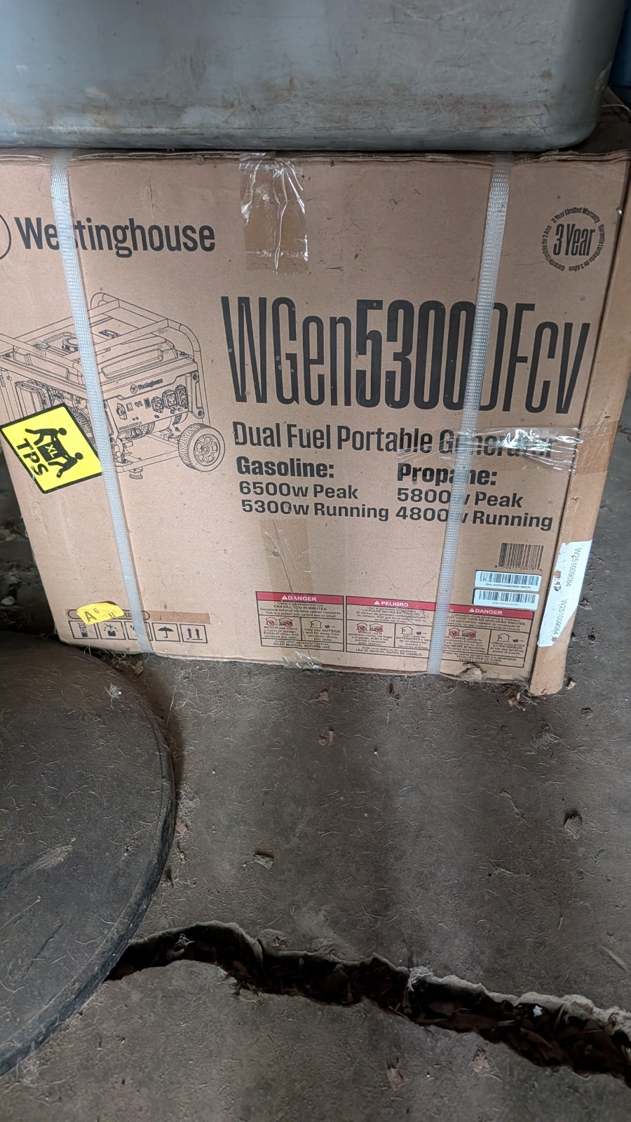 Westinghouse WGen5300DFcv Dual Fuel Generator w/ CO Sensor 6.5 kW Blue/Black