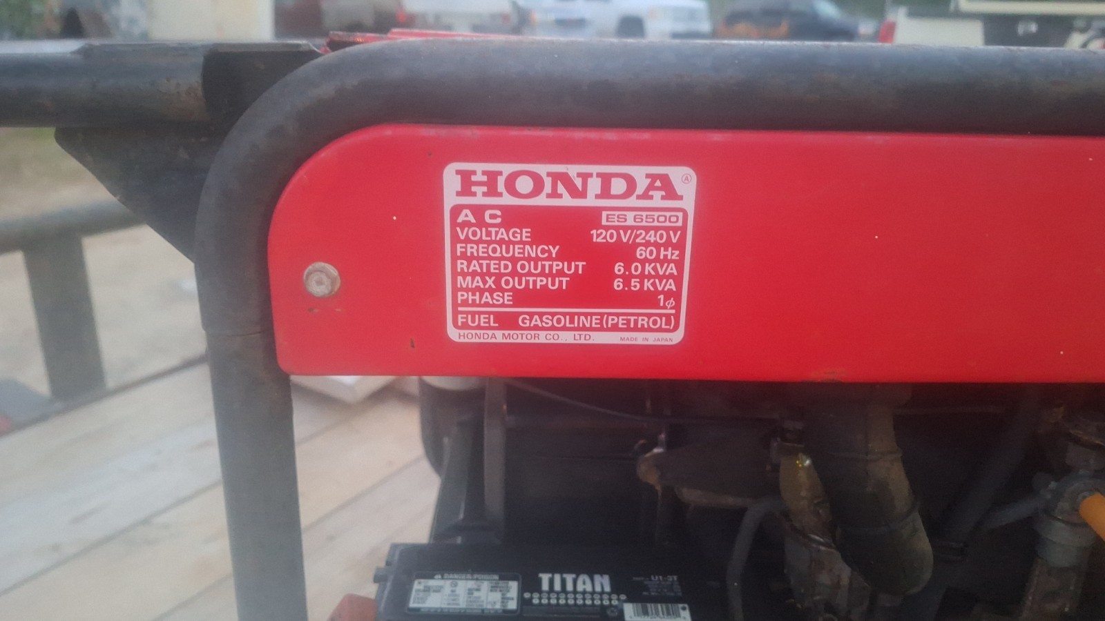 Honda ES6500 6.5kVA Gas Power Generator 120/240V Electric Start Auto Throttle