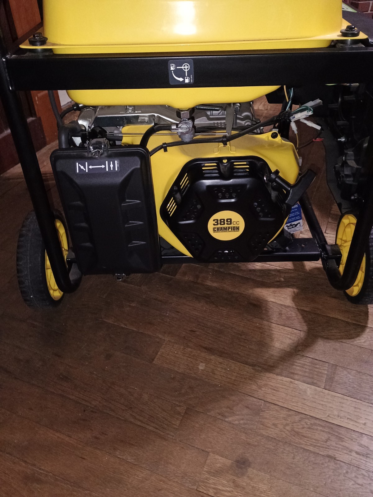 2025 Champion 7500W/ 6000W Portable Gasoline Generator