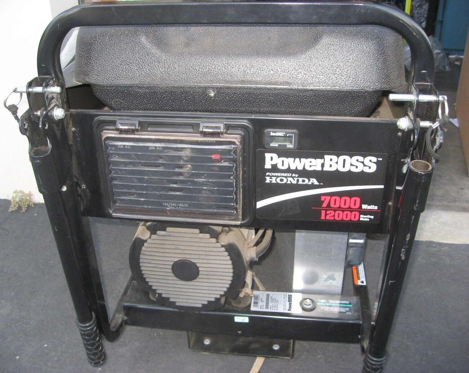 Briggs & Stratton Power Generator 7000W Honda Engine 120V/240V NEW! 12kW start
