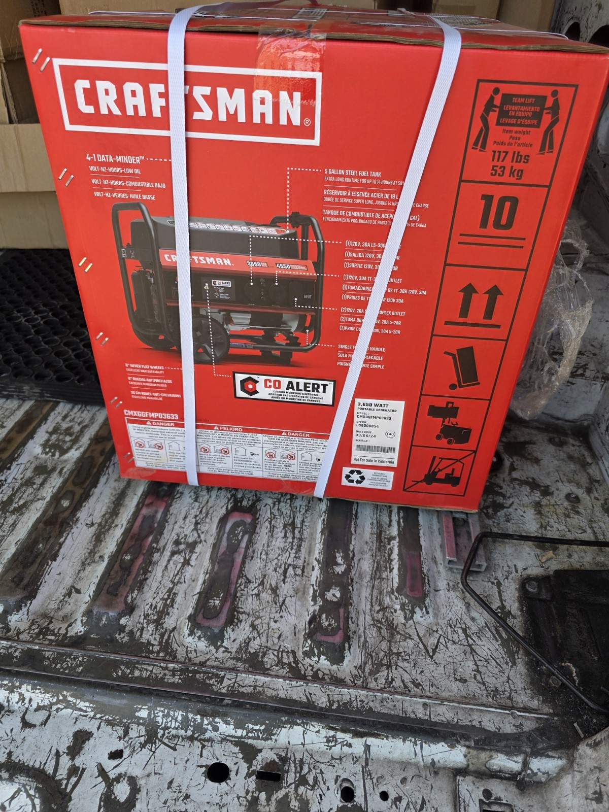 CRAFTSMAN 3650 WATTS GAS PORTABLE GENERATOR. Model CMXGGFMP03633