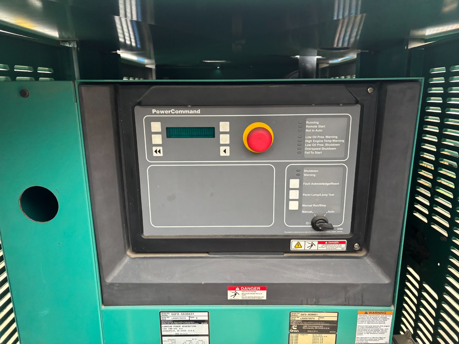 Cummins KW:35 Volts:120/240 AMPS:121.4 KVA:43.7 HRS:801 GGFD-563663