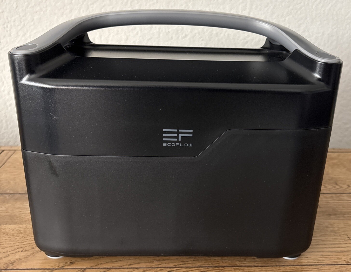 EcoFlow – RIVER Pro Portable Power Station EF4 PRO 720wh 600W 120V