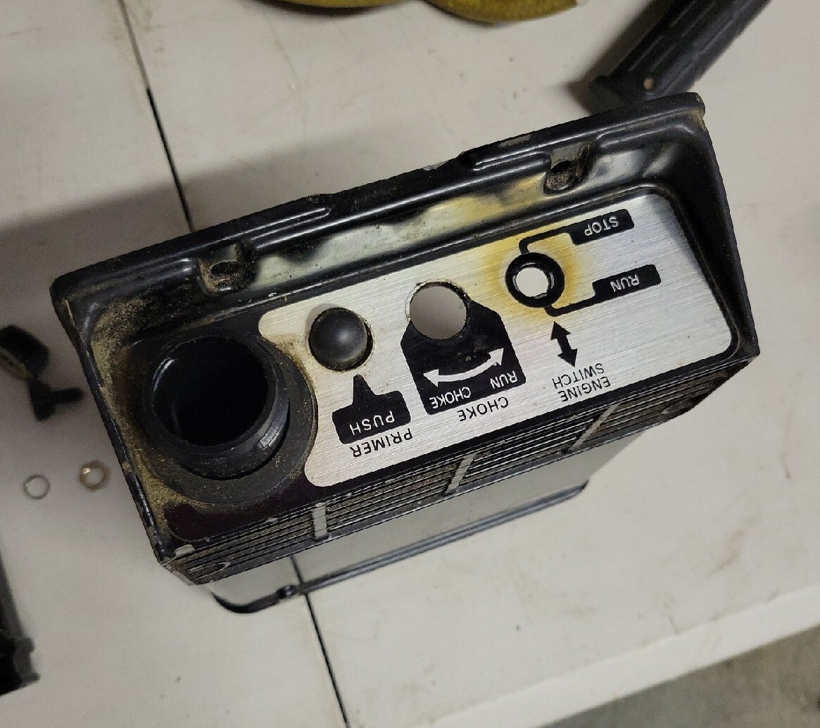 Craftsman Portable 2 Stroke Generator End Shrouds & Knobs W/ Gas Tube 580.322801