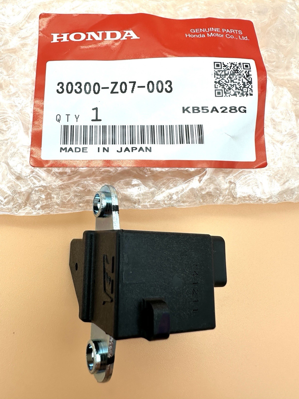Genuine HONDA 30300-Z07-003 PULSE GENERATOR EB2000i EU2000i EU2200i OEM NEW