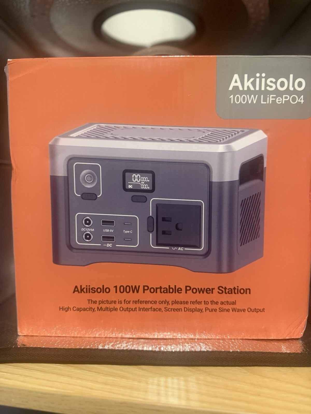 Akiisolo 100W Portable Power Station MO GO10Y featuring a 192Wh LiFePO4 battery