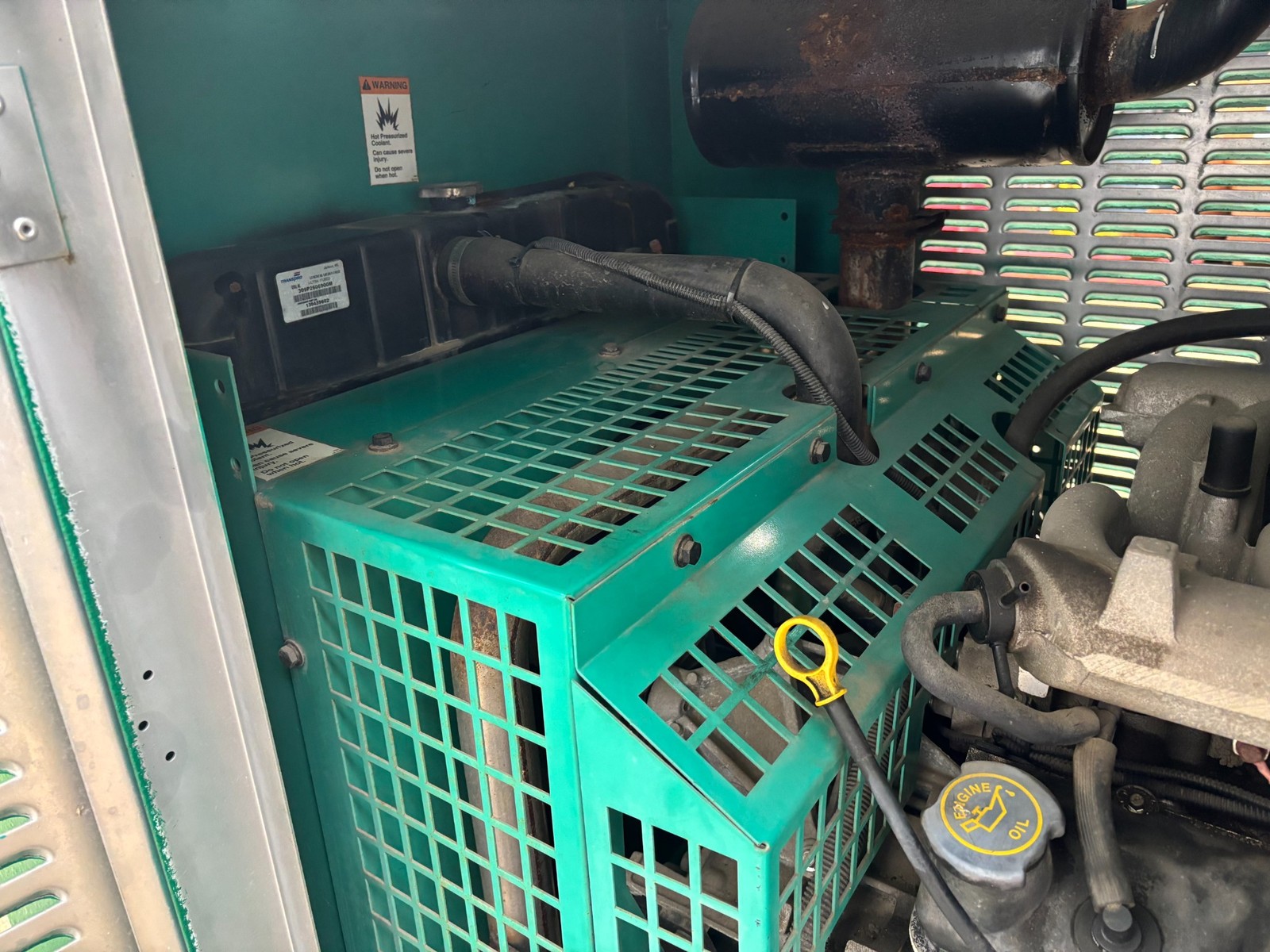 Cummins KW:35 Volts:120/240 AMPS:121.4 KVA:43.7 HRS:801 GGFD-563663