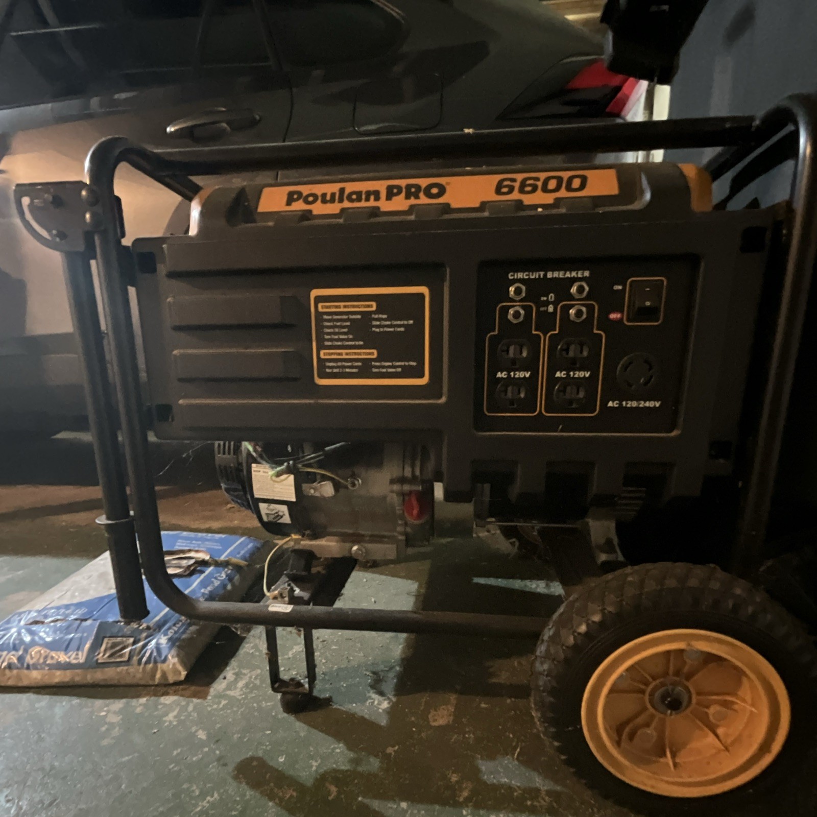 Poulan PRO 6600 Portable Home Backup Generator 120/240V, 5 gal, Black/Yellow